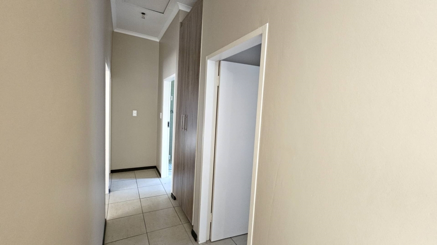 To Let 3 Bedroom Property for Rent in Melodie North West